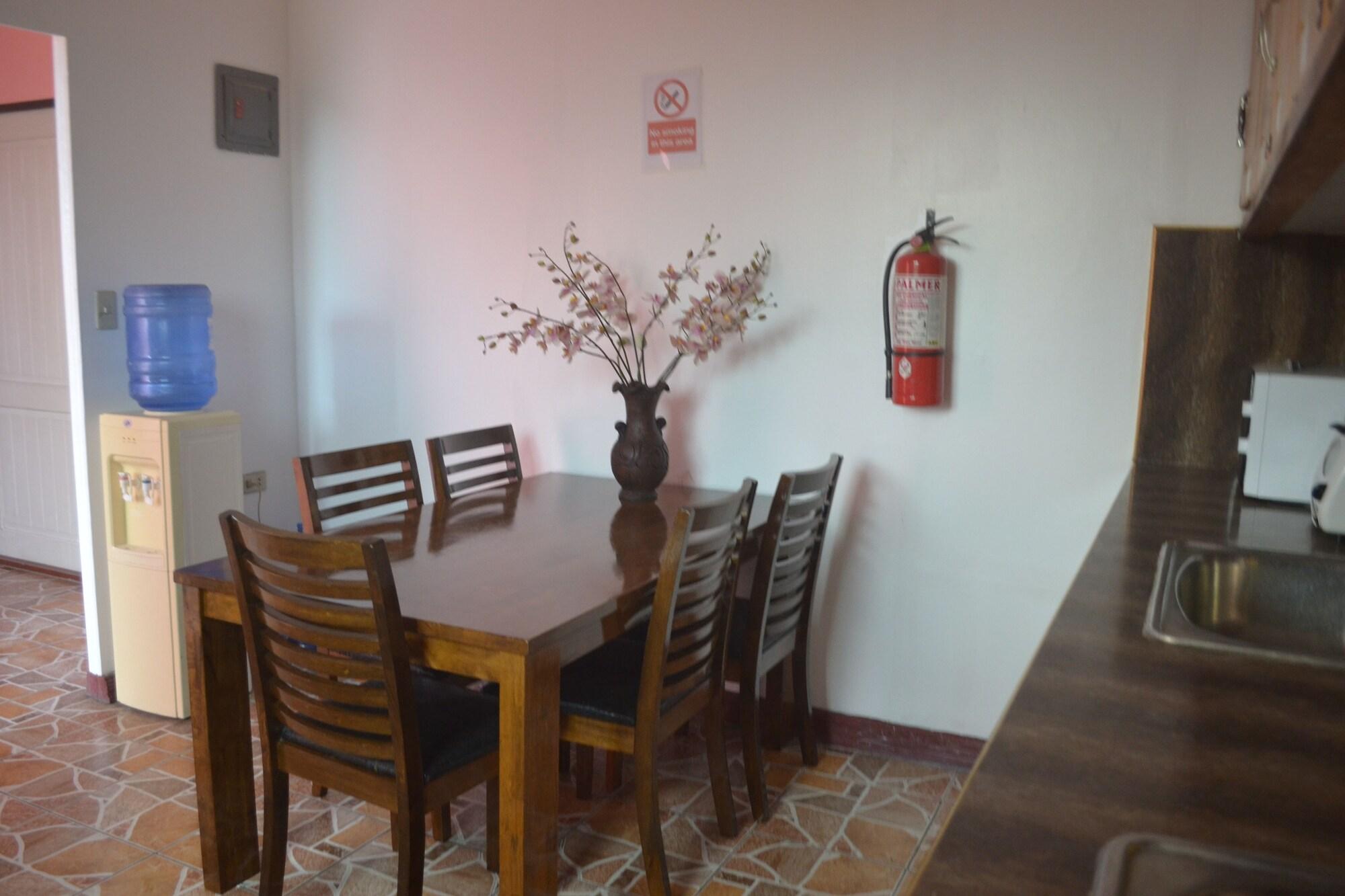 Villa Prescilla Dumaguete City Buitenkant foto